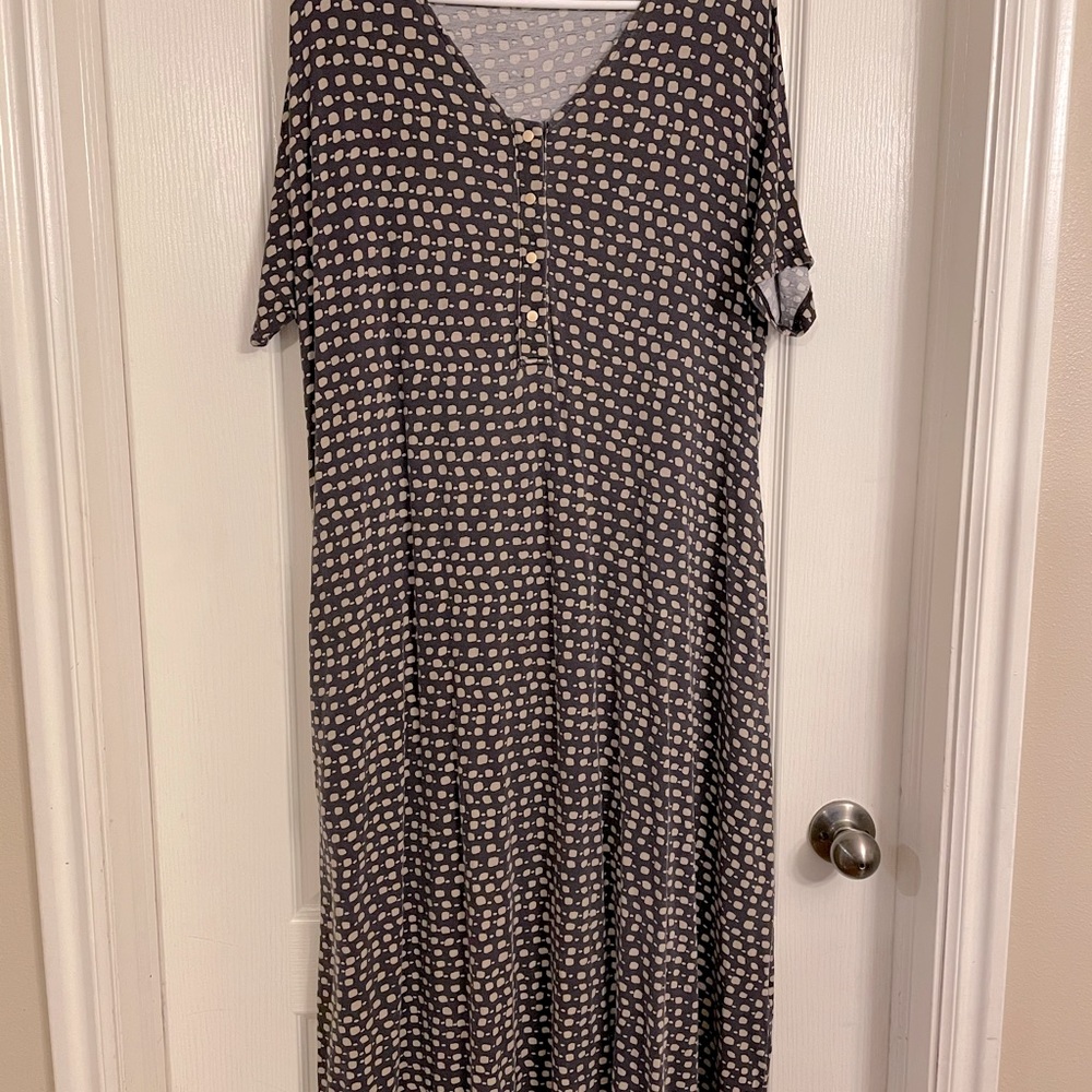 Nesting Olive Classic Fit Housedress
